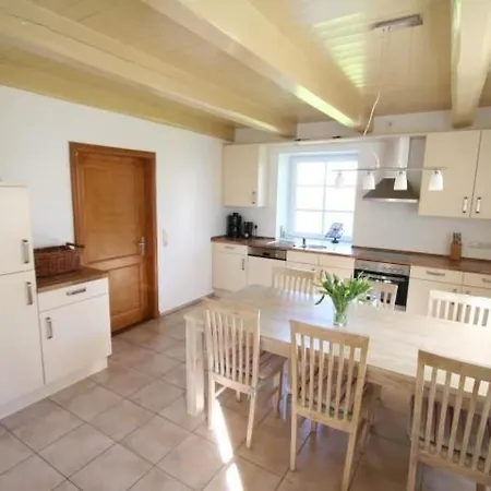 Roehe By Interhome Tumlauer Koog