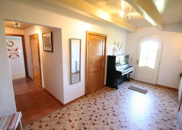 Roehe By Interhome Apartamento Tumlauer Koog